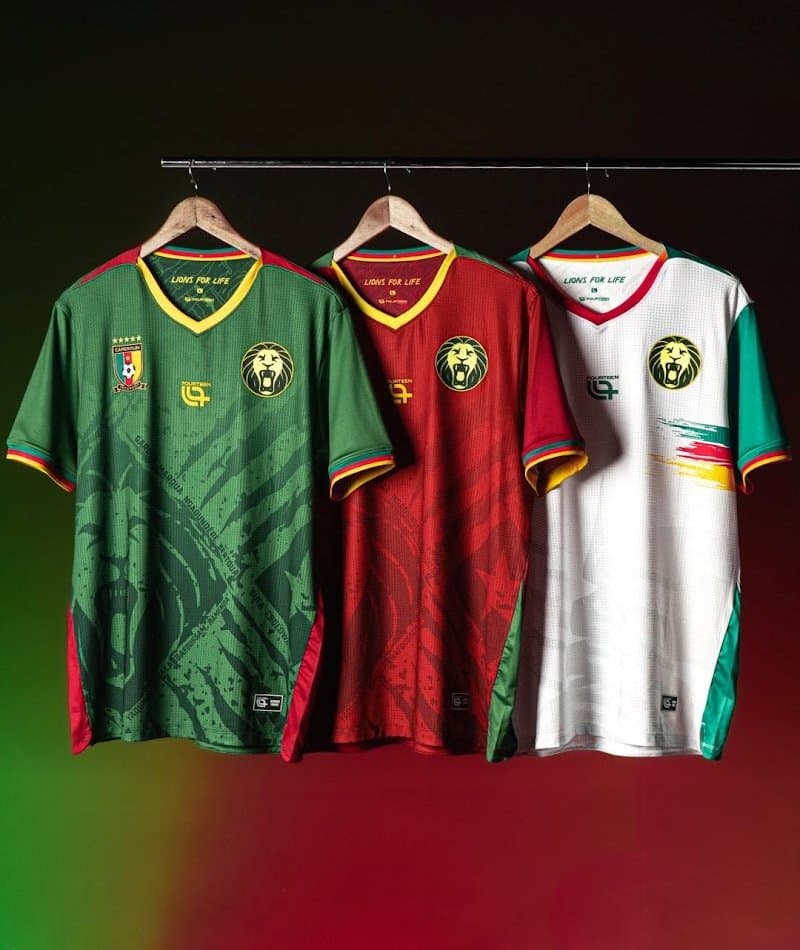 Les maillots domicile, extérieur et third