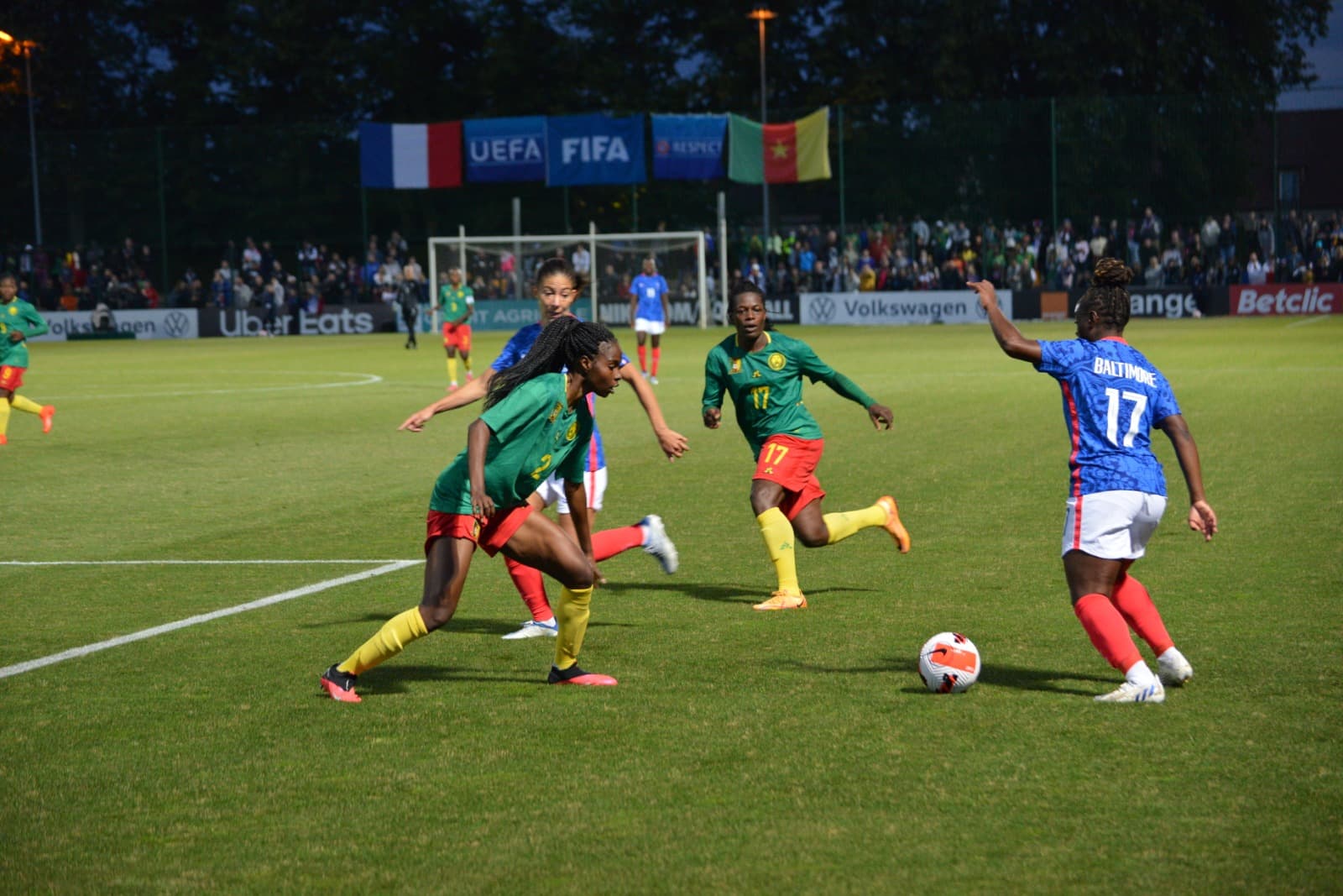 PREPARATION DE LA CAN FEMININE MAROC 2022 : LA FRANCE BAT LE CAMEROUN EN AMICAL (4-0)