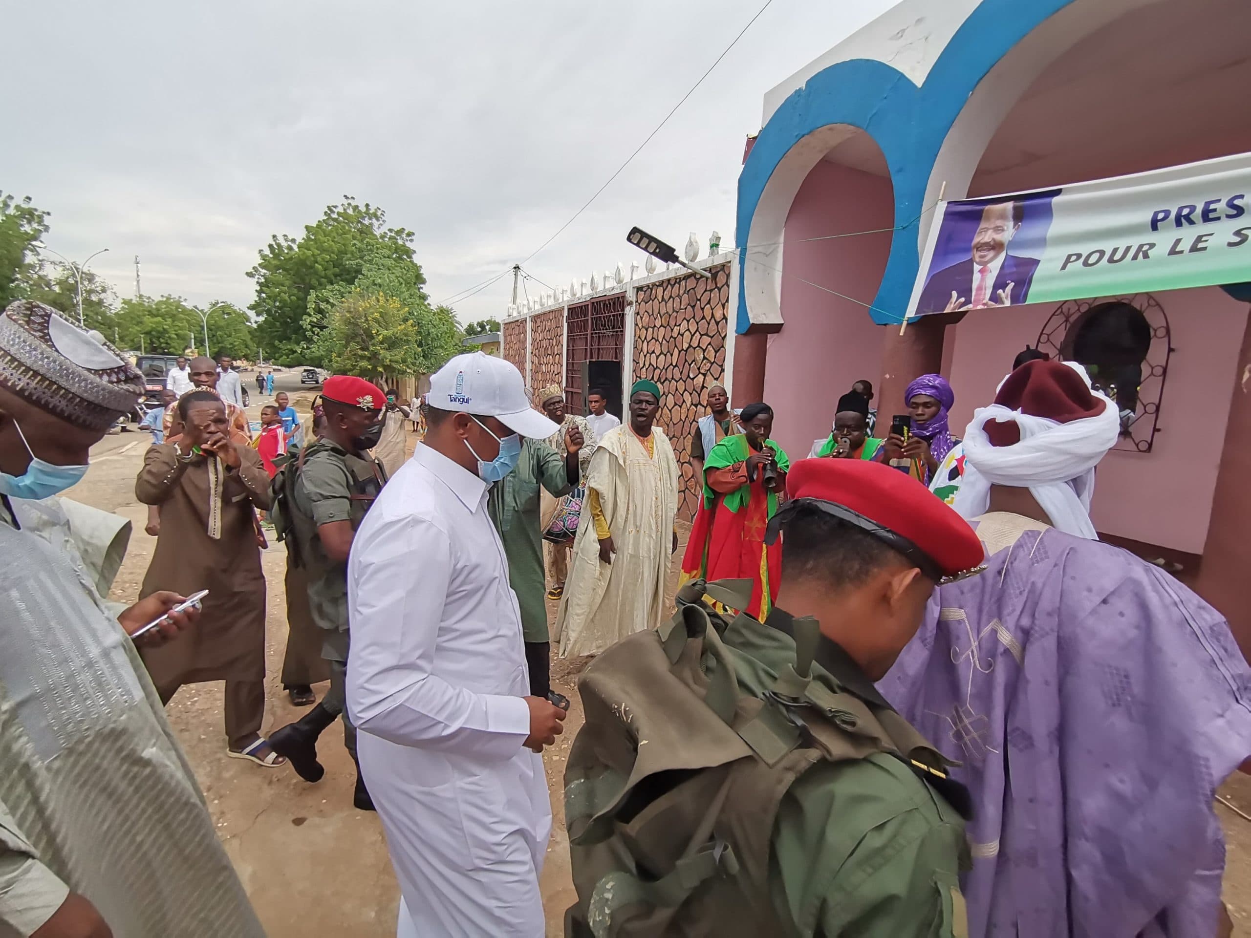 LE PRÉSIDENT DE LA FECAFOOT ACCUEILLI À GAROUA EN FANFARE
