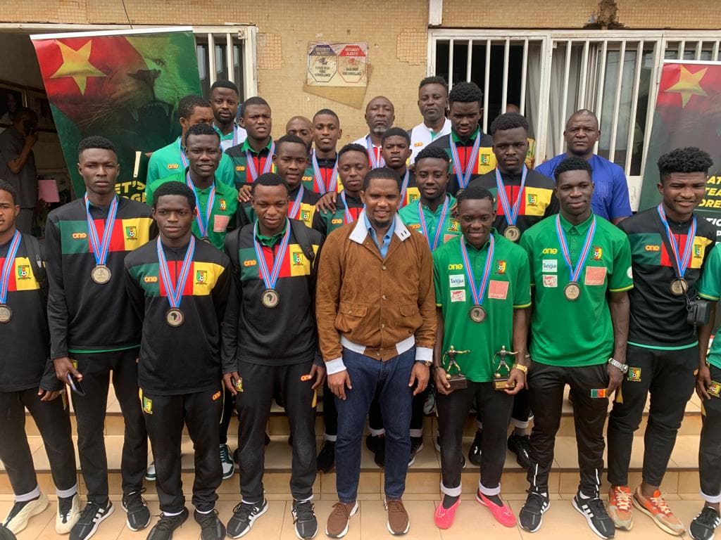 LE PRESIDENT DE LA FECAFOOT OCTROIE UNE PRIME SPECIALE DE 20 MILLIONS DE FCFA AUX LIONS U20