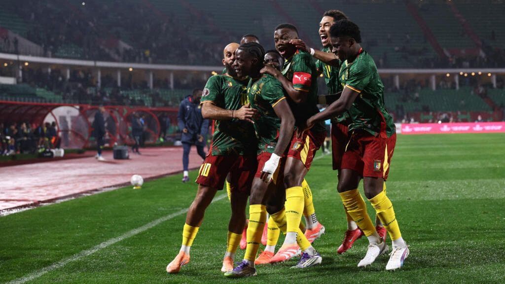 Les Lions Indomptables en maillot Fourteen