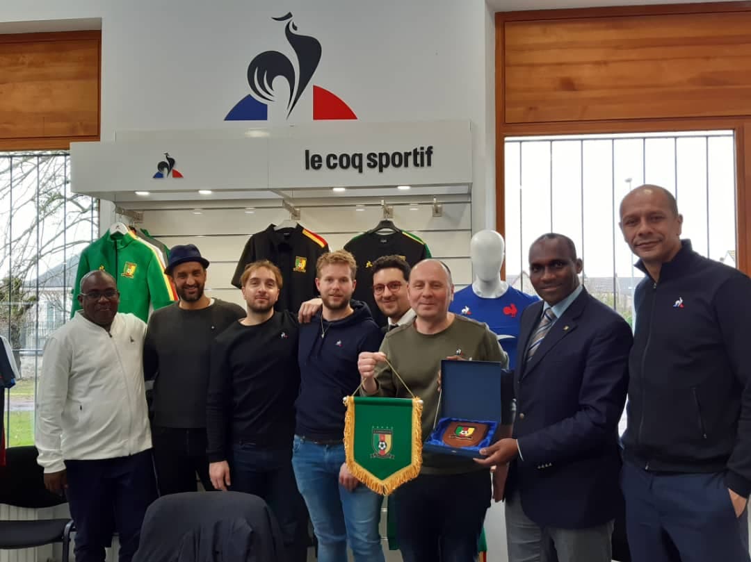La FECAFOOT dans une usine du coq sportif
