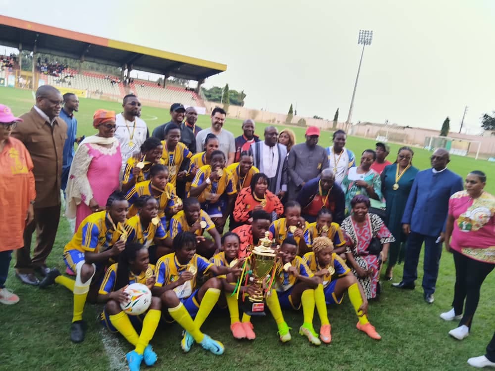 Coupe de la Femme 2023 : Louves Minproff s’impose au terme d’une finale riche en couleurs !